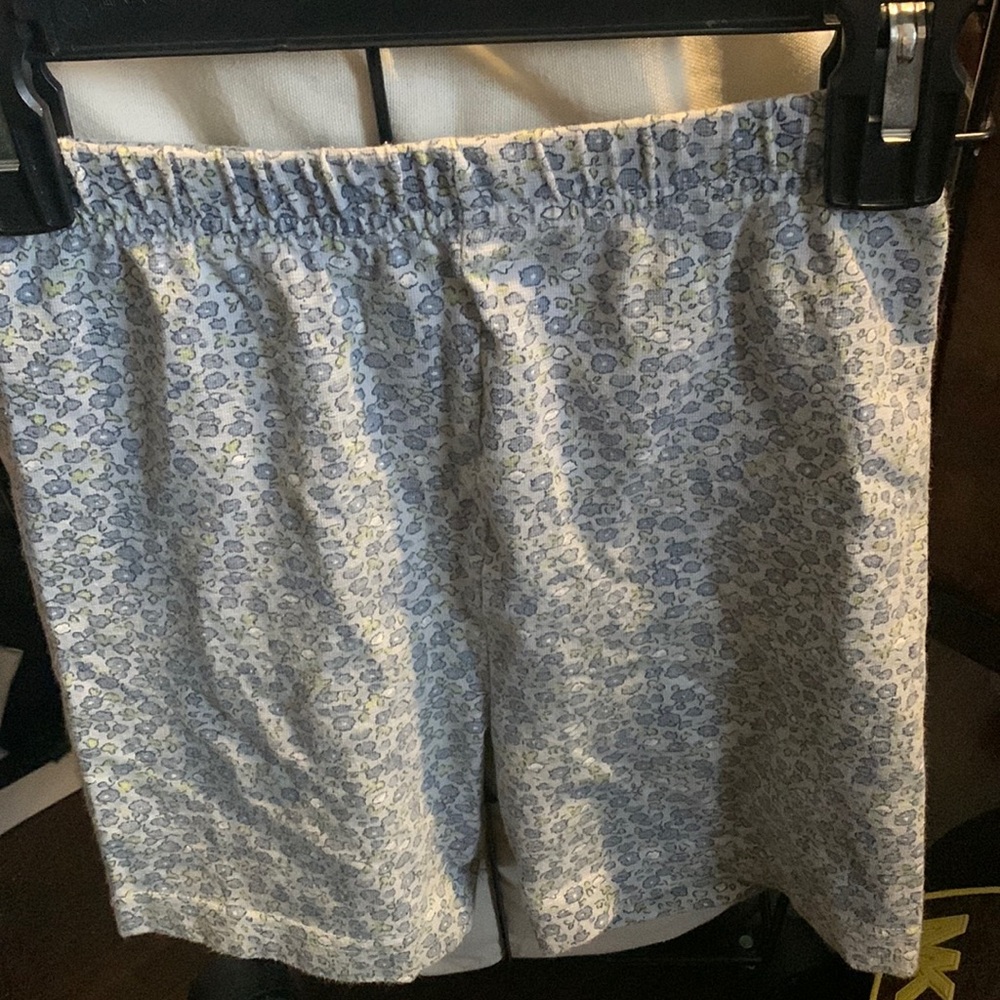 Cute Lt. Blue Floral Shorts!